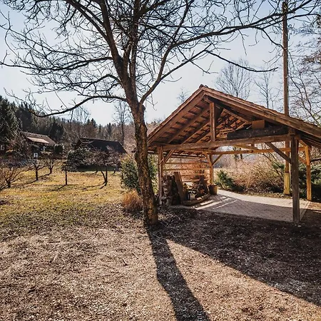 Wooden Zurej With Hot Tub