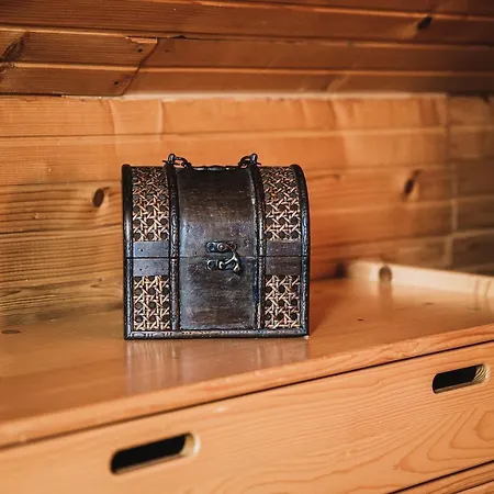 Wooden Zurej With Hot Tub Chalet