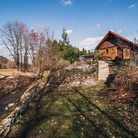 Wooden Zurej With Hot Tub * Bukovje v Babni Gori