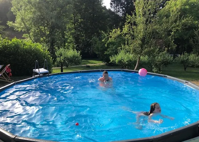 Chalet Wooden Zurej With Hot Tub Bukovje v Babni Gori