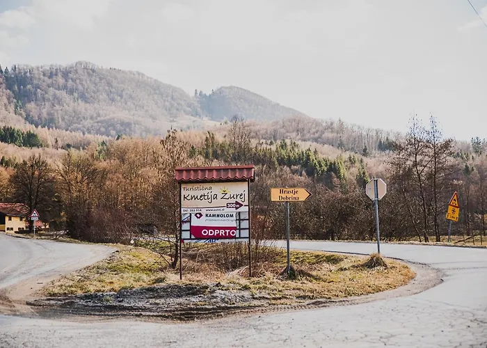 Wooden Zurej With Hot Tub Bukovje v Babni Gori