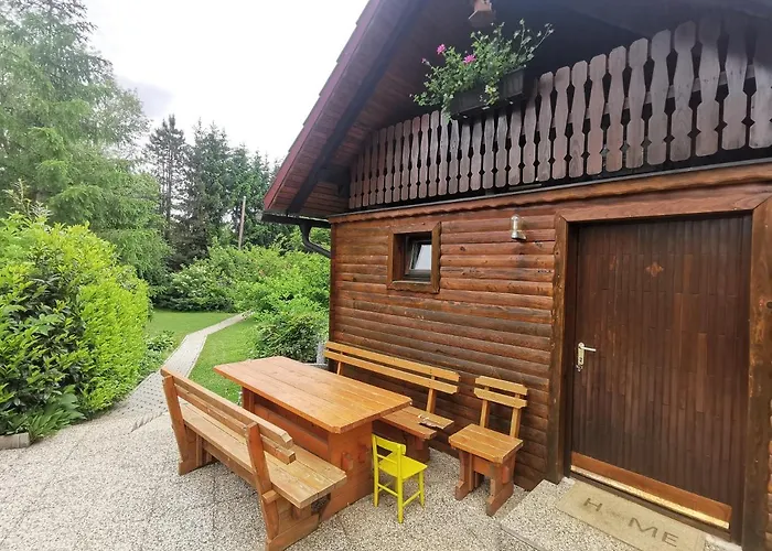 Wooden Zurej With Hot Tub *